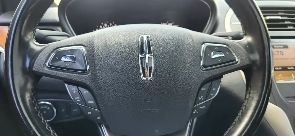 2018 Lincoln MKC -2.0L/4 cyl-Excellent Condition-Bank Finance Available - Image 11