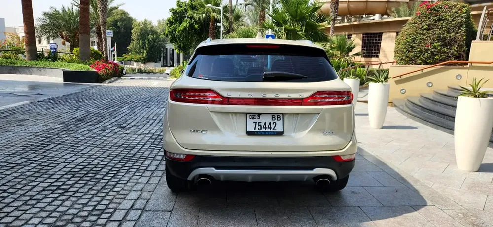 2018 Lincoln MKC -2.0L/4 cyl-Excellent Condition-Bank Finance Available - Image 7