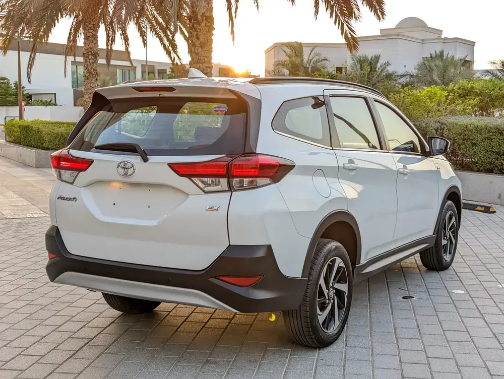 Toyota Rush 2022 GCC EX Prestine Condition Car Low KM Perfect Family 7 Seat SUV - Image 14