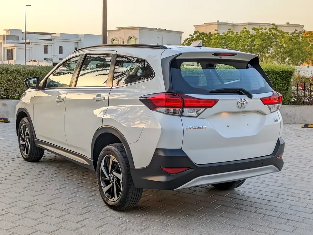 Toyota Rush 2022 GCC EX Prestine Condition Car Low KM Perfect Family 7 Seat SUV - Image 15