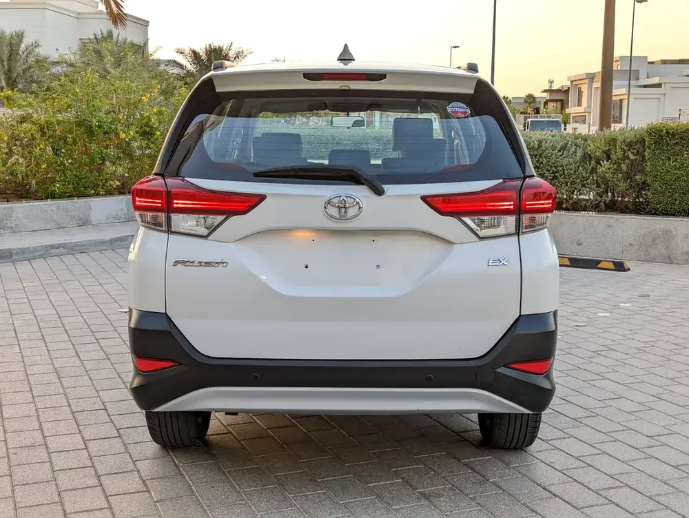 Toyota Rush 2022 GCC EX Prestine Condition Car Low KM Perfect Family 7 Seat SUV - Image 16
