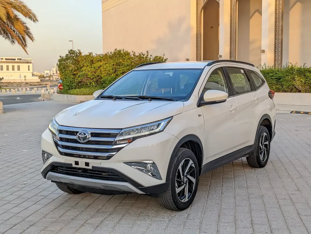 Toyota Rush 2022 GCC EX Prestine Condition Car Low KM Perfect Family 7 Seat SUV - Image 5