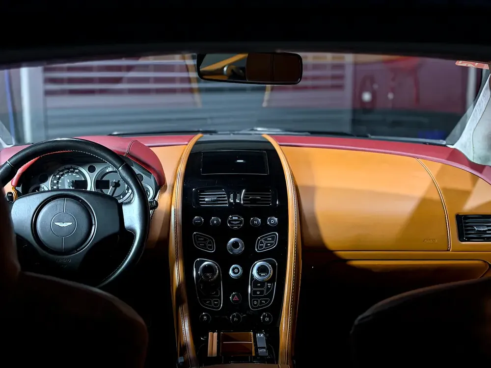 Aston Martin V8 Vantage S SP10 2016 GCC specs - Image 16