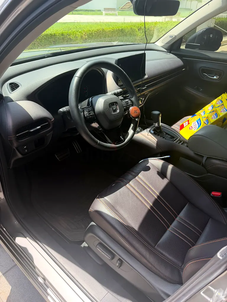 Honda ZRV full option - Image 12