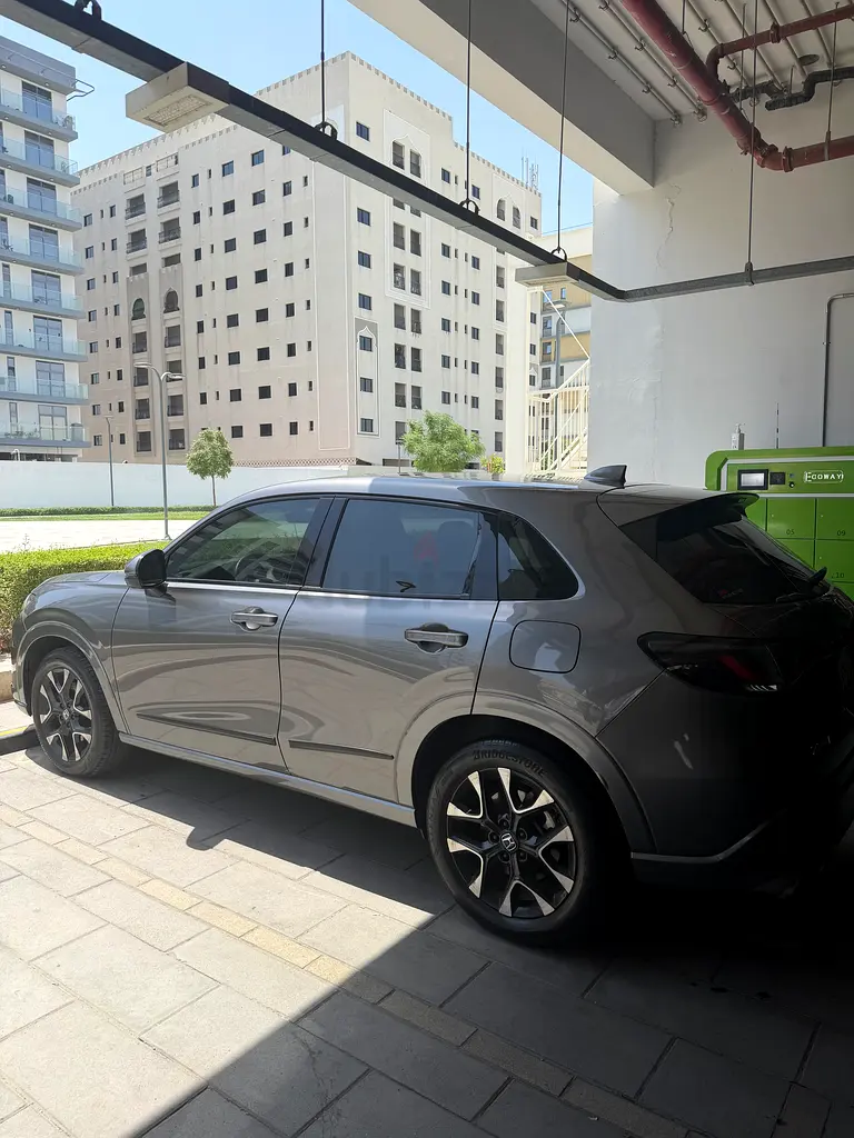 Honda ZRV full option - Image 8