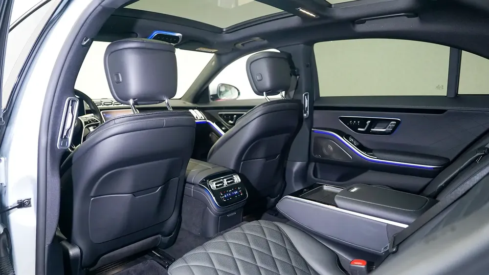 S 580 AMG Line | AED 5,323 PM | Up to 3 Years Warranty Unlimited | - Image 5