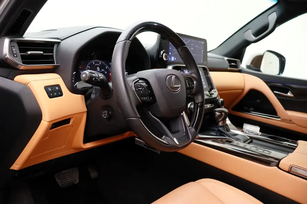 **Special offer** 2024 LX SUV P 3.5L T AT Signature - Image 12