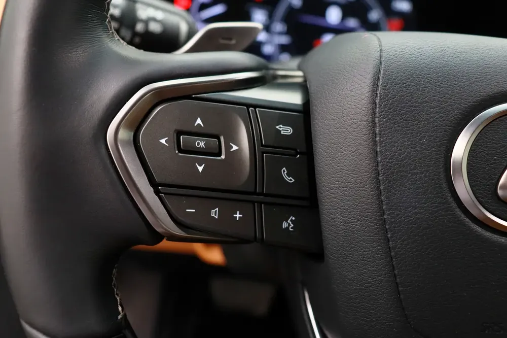 **Special offer** 2024 LX SUV P 3.5L T AT Signature - Image 9