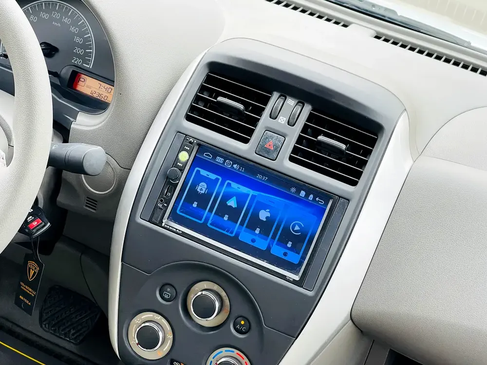 UNLIMITED MILEAGE WARANTY / SV + 1.5L + NAVIGATION + CAMERA + SENSORS / IN HOUSE FINANCE - Image 13