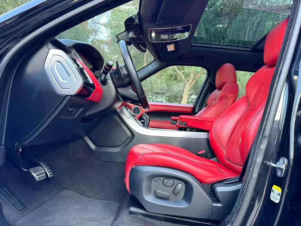 Land Rover Range Rover Sport Supercharged | GCC Specs | Pristine Condition - Image 13