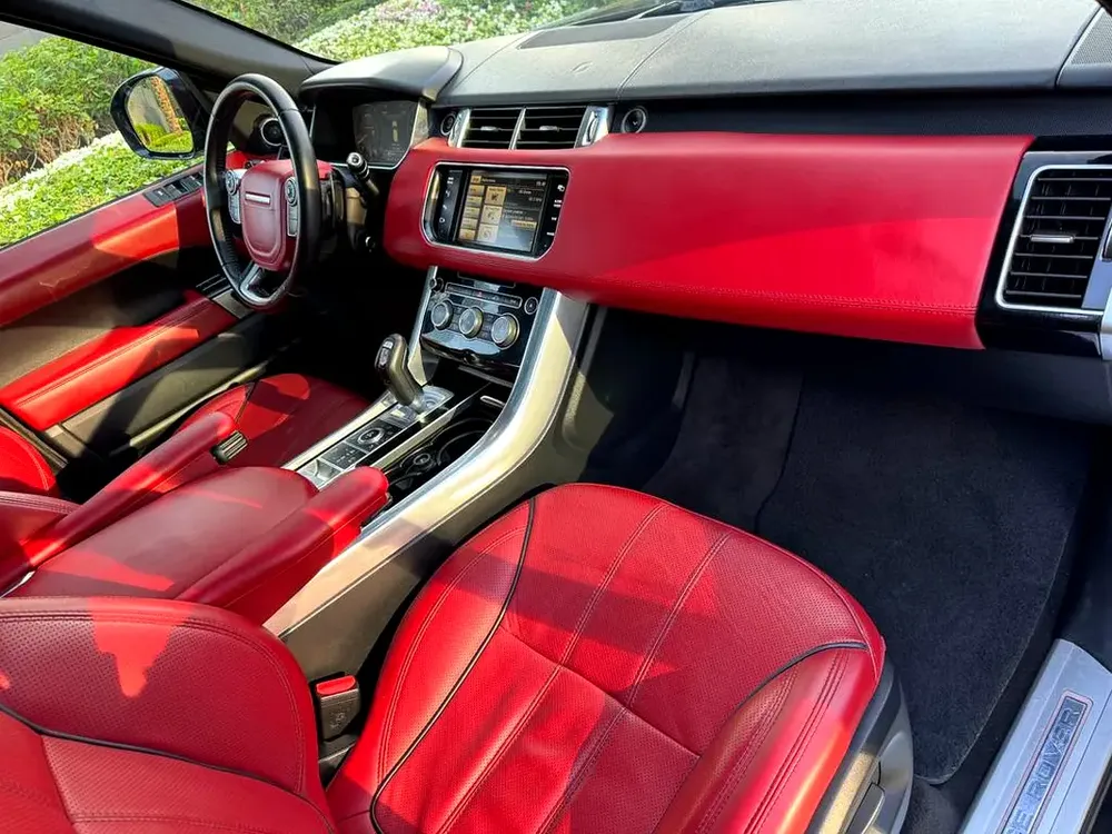 Land Rover Range Rover Sport Supercharged | GCC Specs | Pristine Condition - Image 15