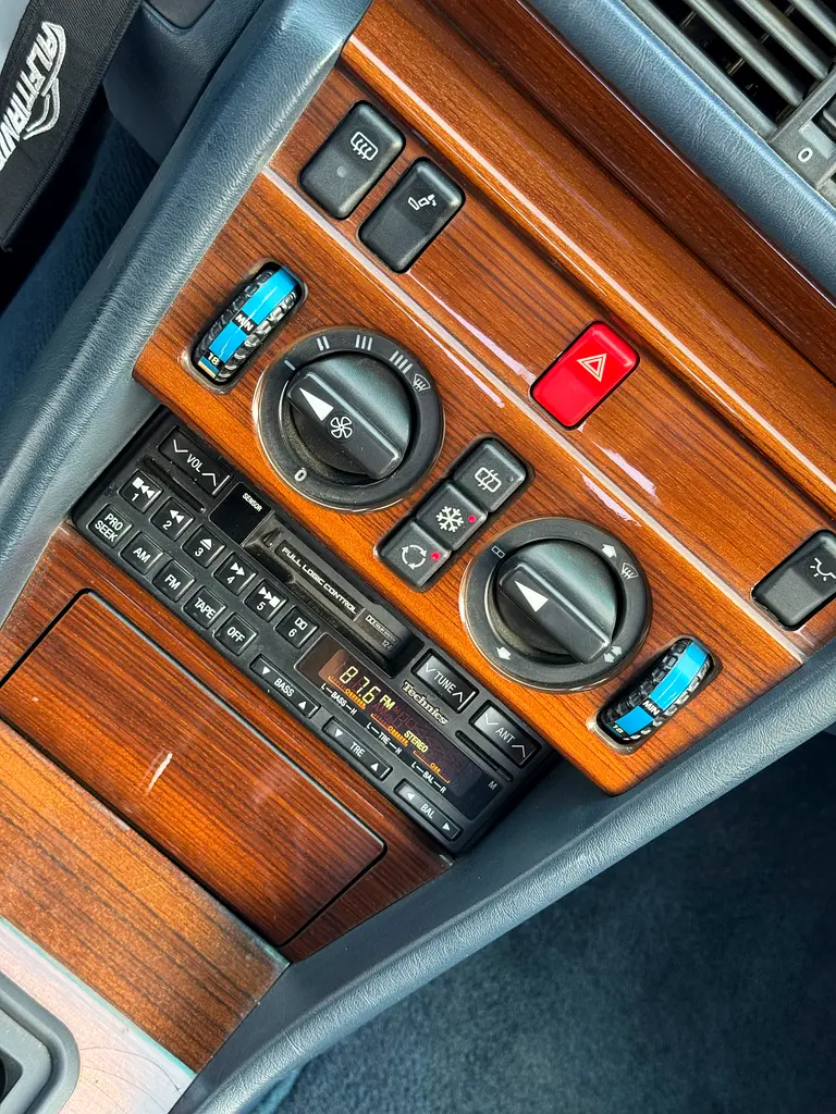 E 300 Original Amg Kit Mint Condition Fully Serviced - Image 14