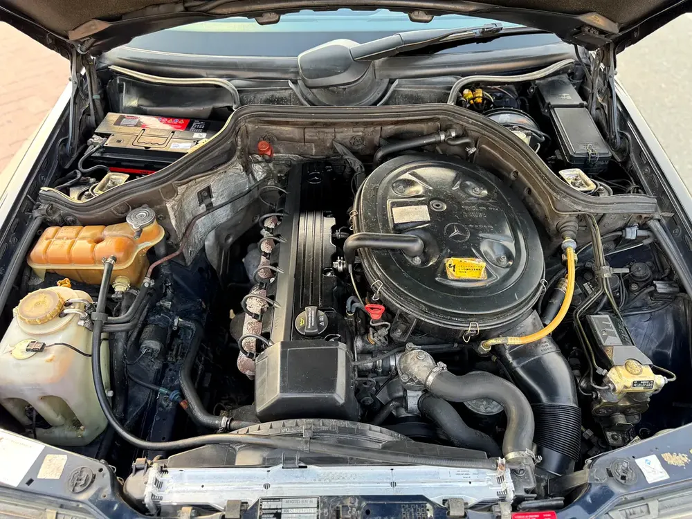 E 300 Original Amg Kit Mint Condition Fully Serviced - Image 18
