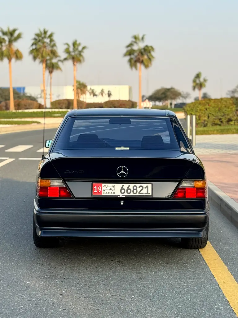 E 300 Original Amg Kit Mint Condition Fully Serviced - Image 6
