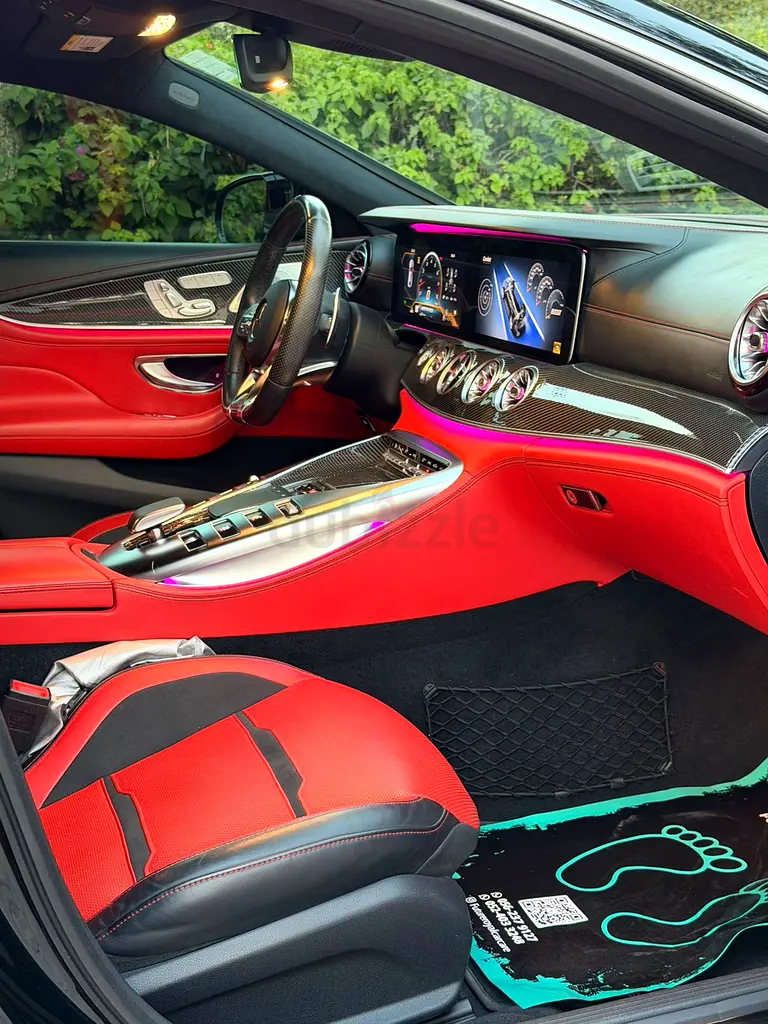 Mercedes GT63 s 4Matic+ 2020 First Owner Carbon Edition - Image 18