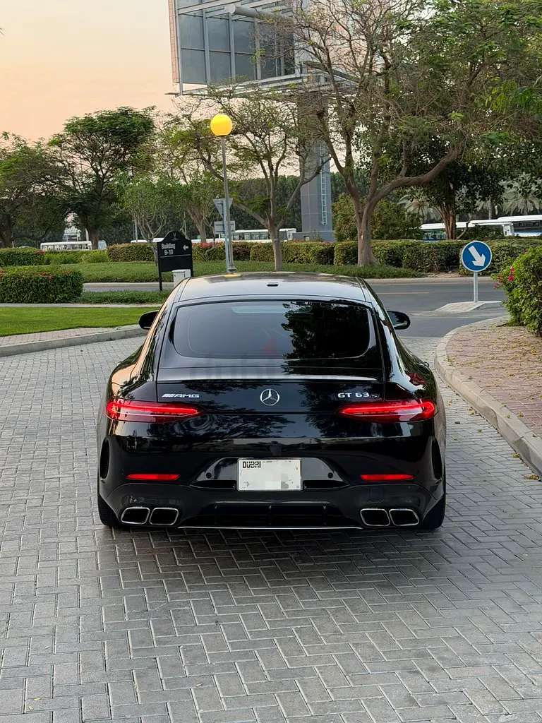 Mercedes GT63 s 4Matic+ 2020 First Owner Carbon Edition - Image 4