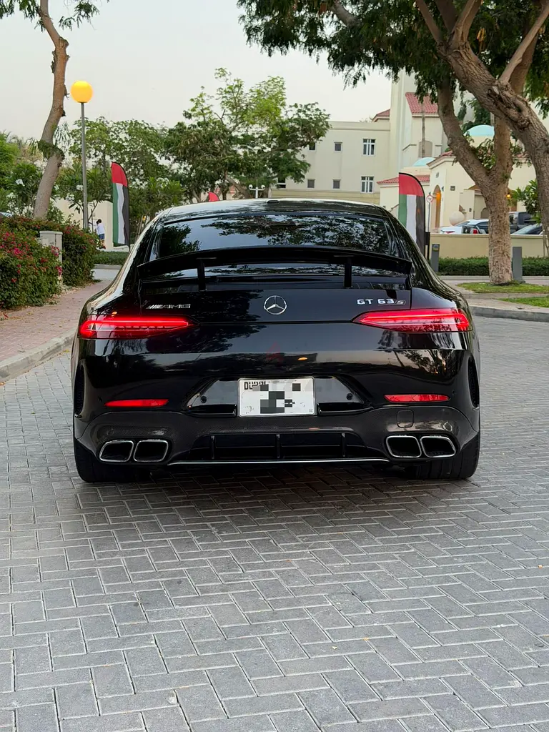 Mercedes GT63 s 4Matic+ 2020 First Owner Carbon Edition - Image 9