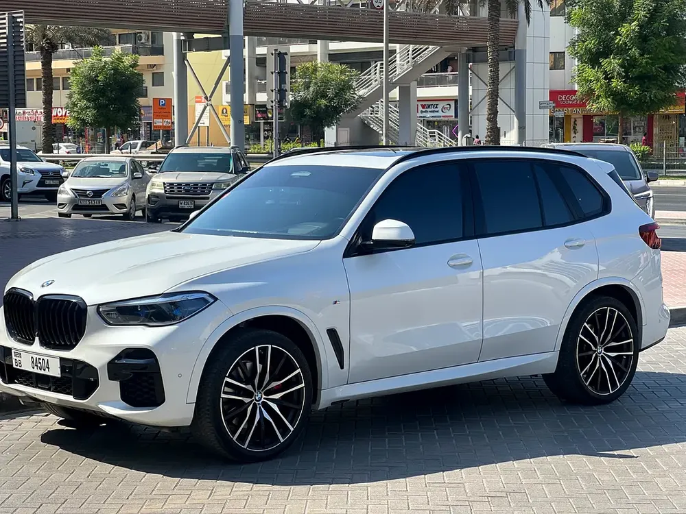 BMW X5 xDrive40i 2023 GCC Specs - Image 13