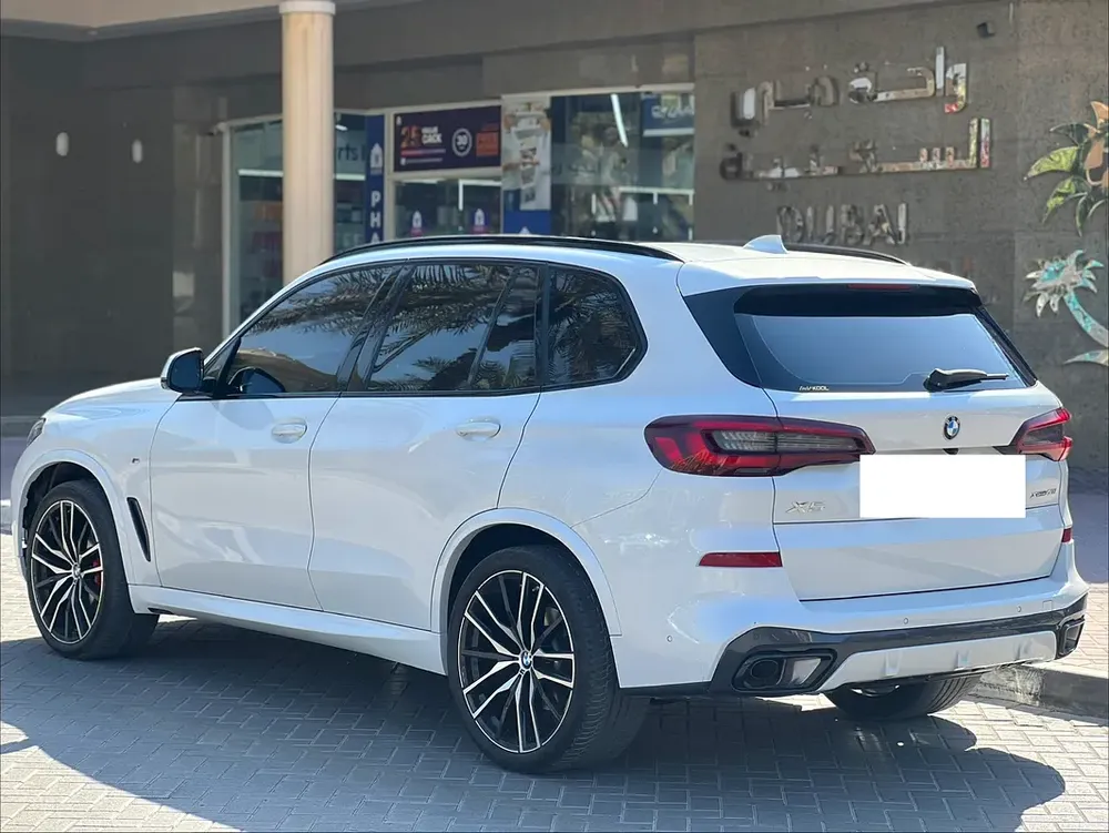 BMW X5 xDrive40i 2023 GCC Specs - Image 9