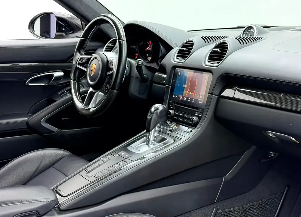 2018 Porsche 718 Cayman GTS, Porsche Warranty+Full Service History, Full PPF, GCC - Image 11
