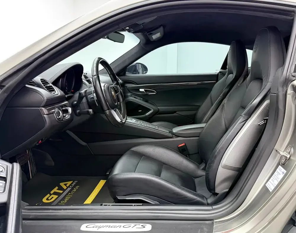 2018 Porsche 718 Cayman GTS, Porsche Warranty+Full Service History, Full PPF, GCC - Image 12