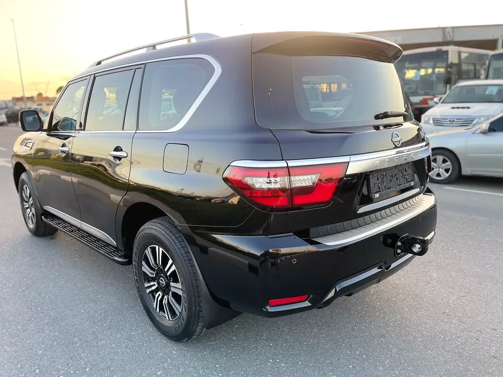 NISSAN PATROL 2022 SE TITANIUM V6 4.0 GCC SPECS - Image 5