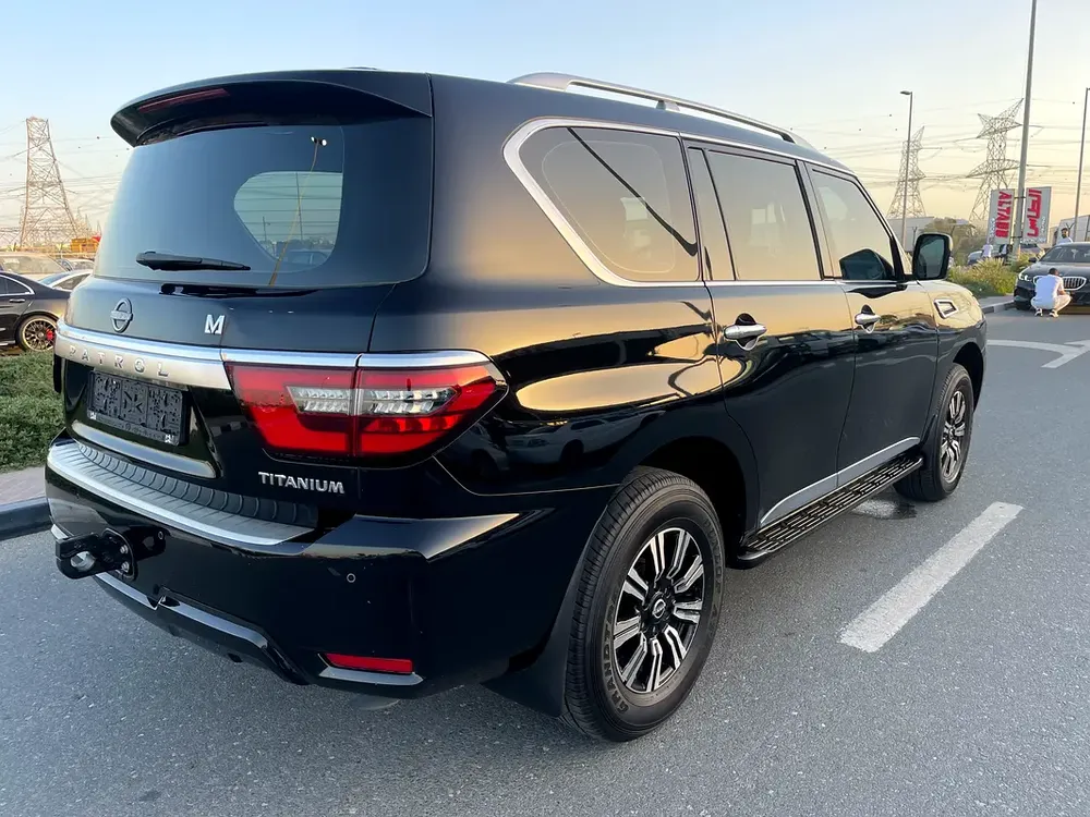 NISSAN PATROL 2022 SE TITANIUM V6 4.0 GCC SPECS - Image 6