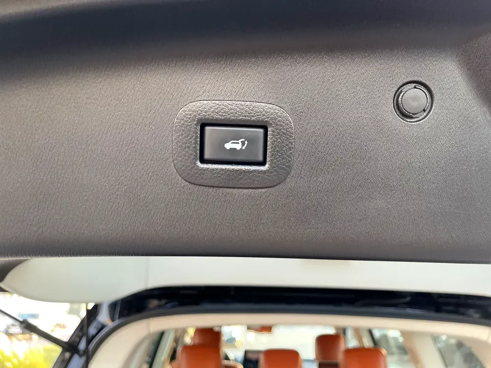 NISSAN PATROL 2022 SE TITANIUM V6 4.0 GCC SPECS - Image 8
