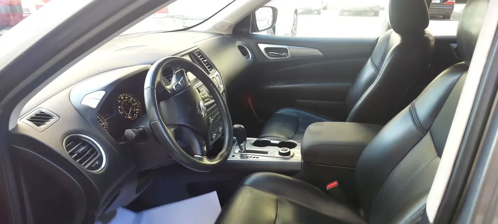 Nissan Pathfinder SL 2017 American Specs - Image 11