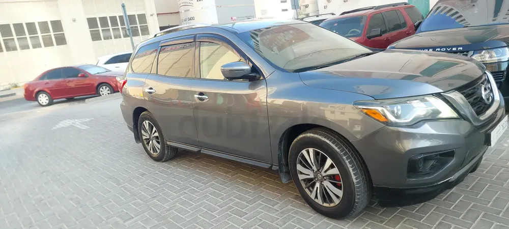 Nissan Pathfinder SL 2017 American Specs - Image 5
