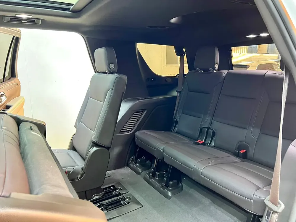 2023 Chevrolet Tahoe LT | GCC Specs | Low Mileage | Warranty - Image 7