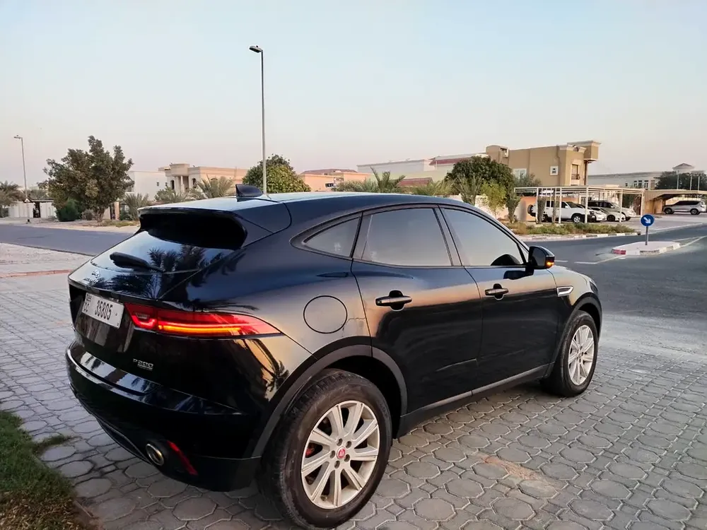 GCC SPEC . JAGUAR E PACE 2019 . VERY CLEAN CAR...TURBO OPTION - Image 10