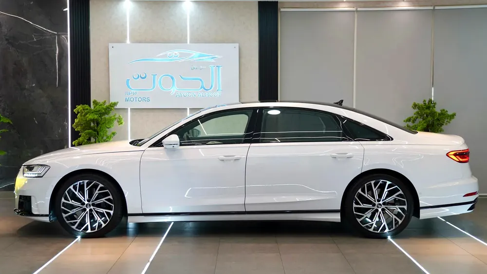 EXCLUSIVE AUDI A8L 55 TFSI V8 || VIP CONSOLE || TOP RANGE || GCC || ACCIDENTS FREE || PANORAMIC - Image 11