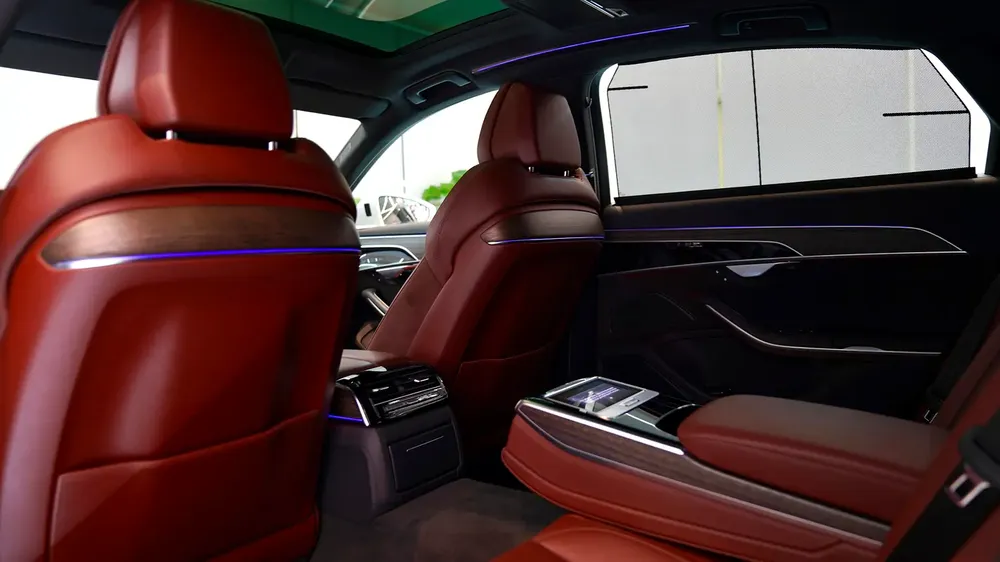 EXCLUSIVE AUDI A8L 55 TFSI V8 || VIP CONSOLE || TOP RANGE || GCC || ACCIDENTS FREE || PANORAMIC - Image 19