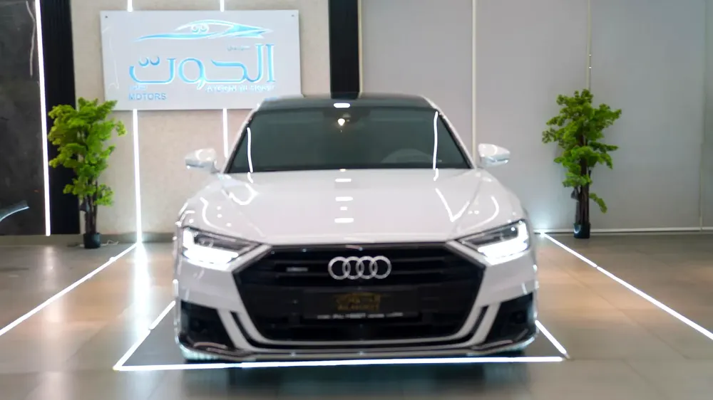 EXCLUSIVE AUDI A8L 55 TFSI V8 || VIP CONSOLE || TOP RANGE || GCC || ACCIDENTS FREE || PANORAMIC - Image 5