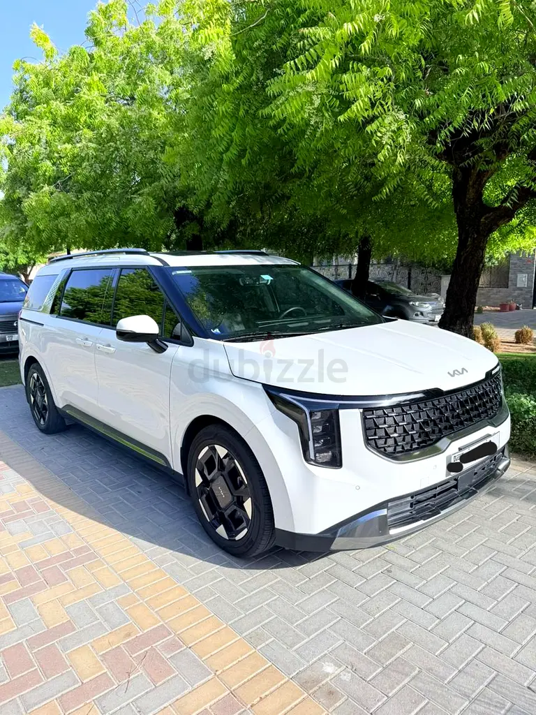 2026 Kia Carnival GDI L | GCC Specs | Like Brand New - Image 4