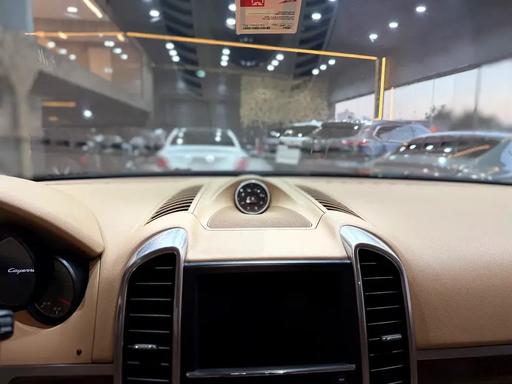 Porsche Cayenne 2014 | GCC Specs | Well Maintained - Image 13