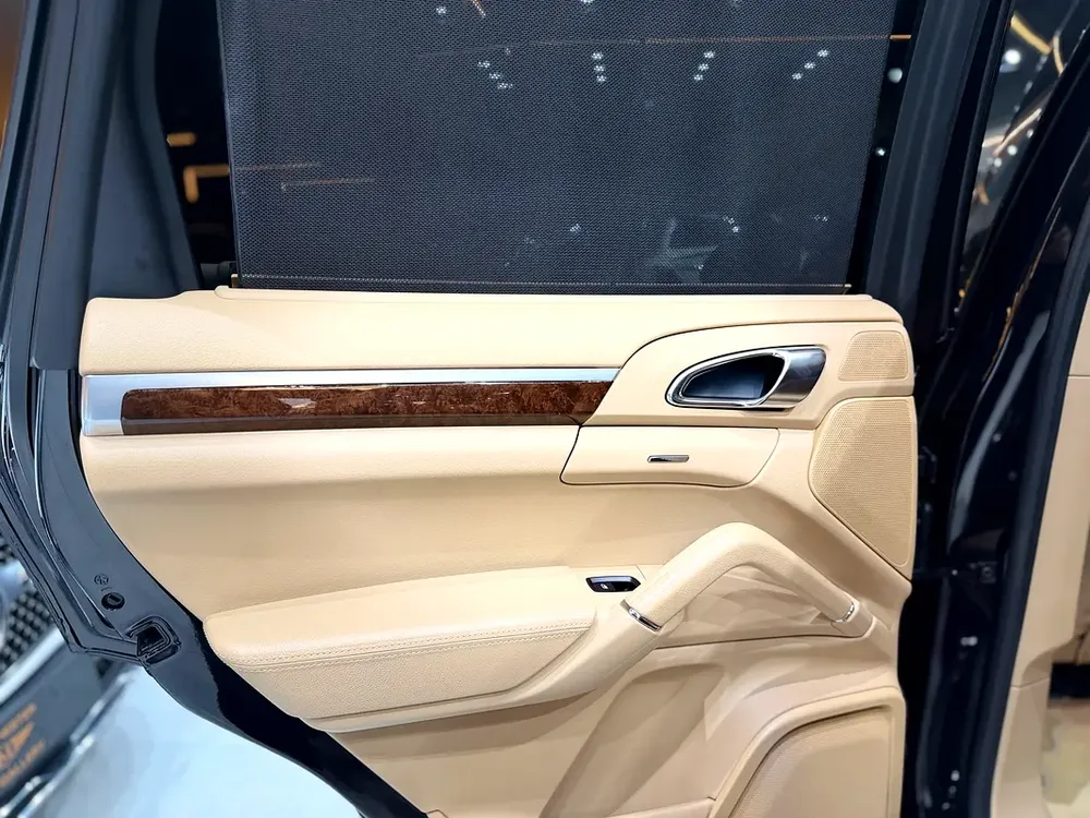Porsche Cayenne 2014 | GCC Specs | Well Maintained - Image 14