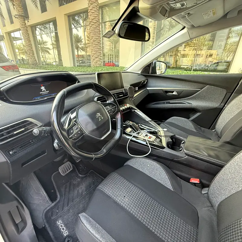 Peugeot 5008 Active 2019 | GCC Specs | Well Maintained - Image 5