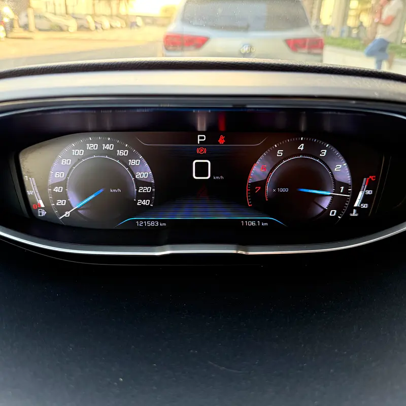 Peugeot 5008 Active 2019 | GCC Specs | Well Maintained - Image 7