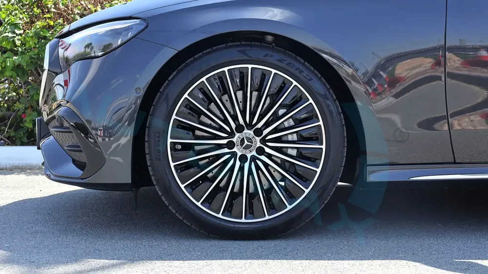 2026 Mercedes-Benz E200 AMG EQ Boost 2.0L RWD GCC With 2-Year Warranty Unlimited Mileage - Image 20