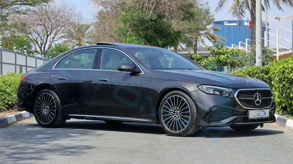2026 Mercedes-Benz E200 AMG EQ Boost 2.0L RWD GCC With 2-Year Warranty Unlimited Mileage - Image 4
