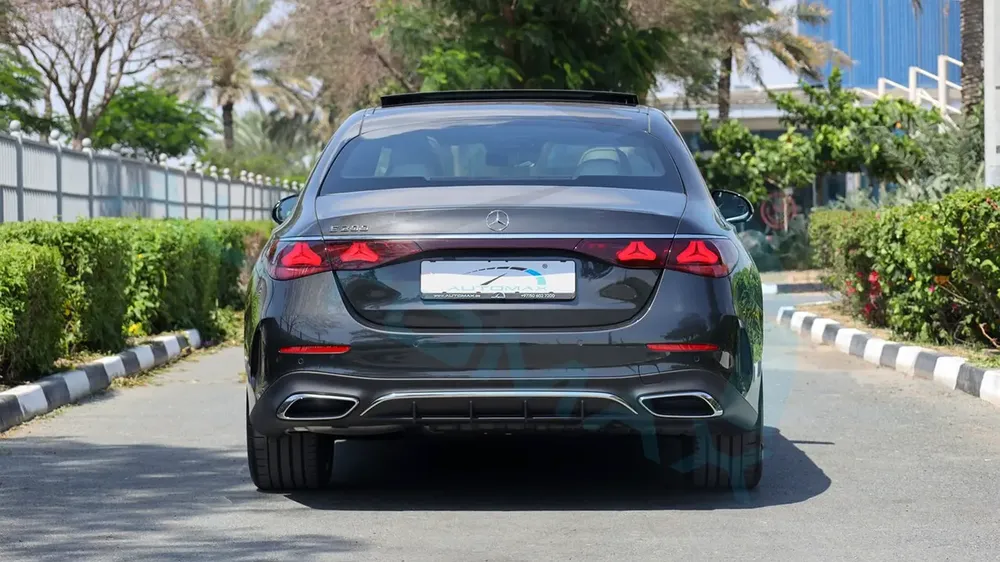 2026 Mercedes-Benz E200 AMG EQ Boost 2.0L RWD GCC With 2-Year Warranty Unlimited Mileage - Image 6