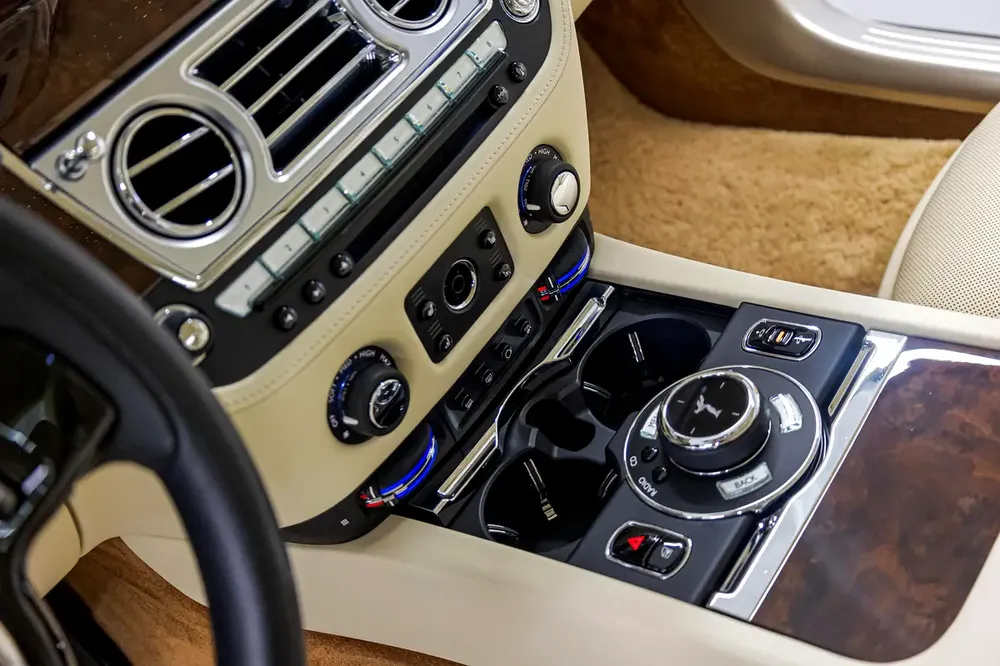 GCC I Rolls Royce Wraith - Image 14