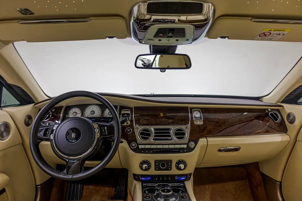 GCC I Rolls Royce Wraith - Image 9