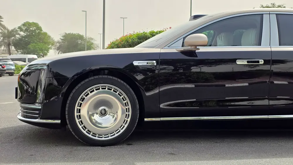 MAEXTRO S800 | 4 SEATER VIP | PLUG IN HYBRID | BRAND NEW - Image 4