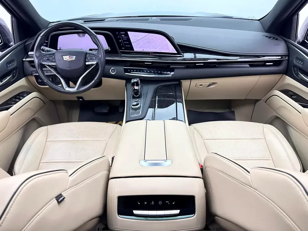 2023 Cadillac Escalade Premium Luxury, Dec/2029 Cadillac Warranty + Service Contract, FSH, GCC - Image 10