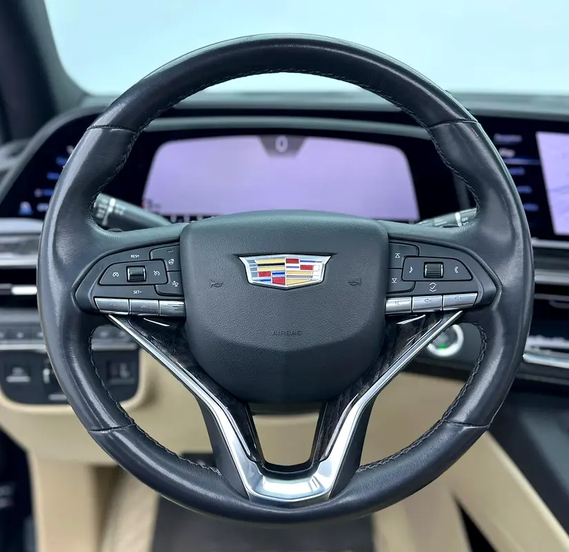2023 Cadillac Escalade Premium Luxury, Dec/2029 Cadillac Warranty + Service Contract, FSH, GCC - Image 7