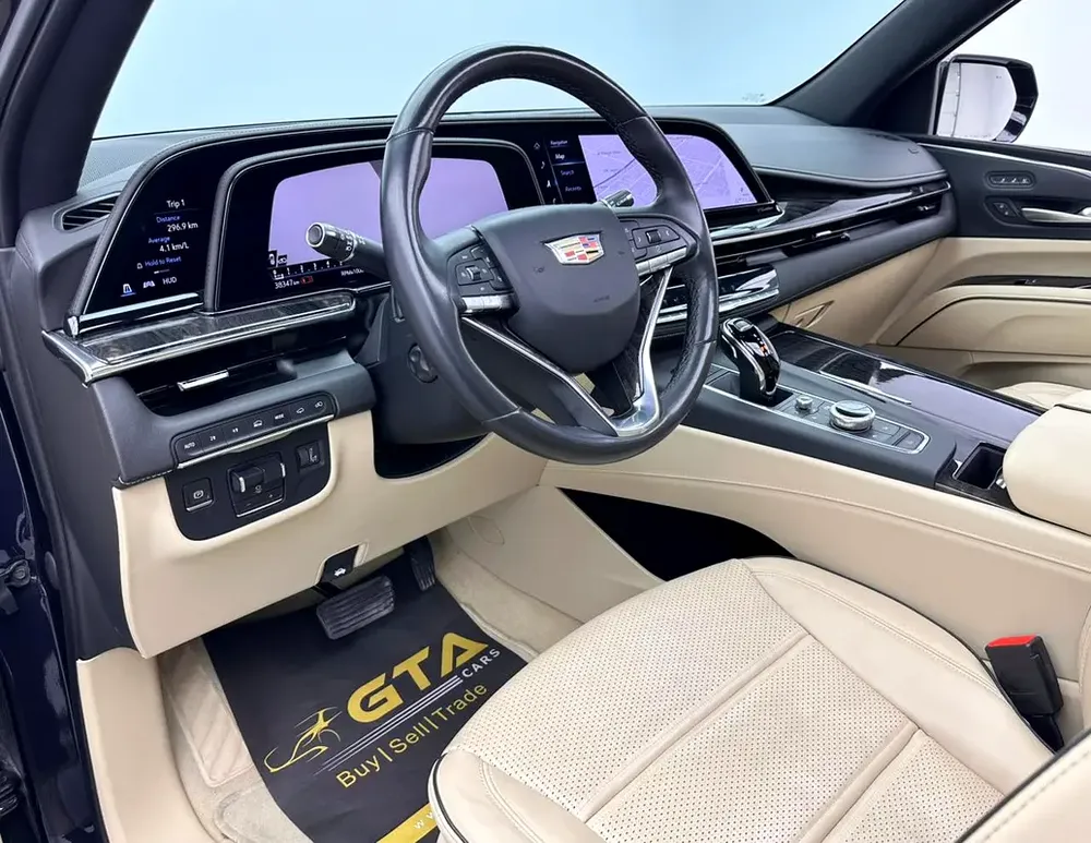 2023 Cadillac Escalade Premium Luxury, Dec/2029 Cadillac Warranty + Service Contract, FSH, GCC - Image 9
