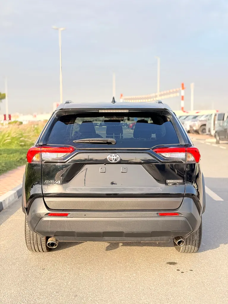 Toyota Rav 4 Platinum - 2022 - Japanese Specs - PANORAMIC ROOF- well Maintained - Image 17
